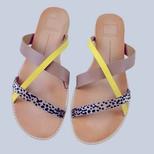 DOLCE VITA ⭐️NWOB NEBI SANDALS🌼 SIZE 8